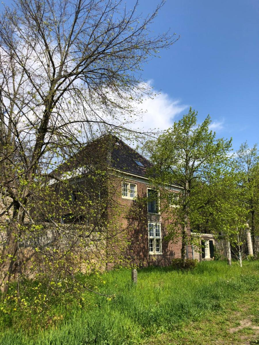 Monumental villa at the forest close to Haarlem and the beach - Housity