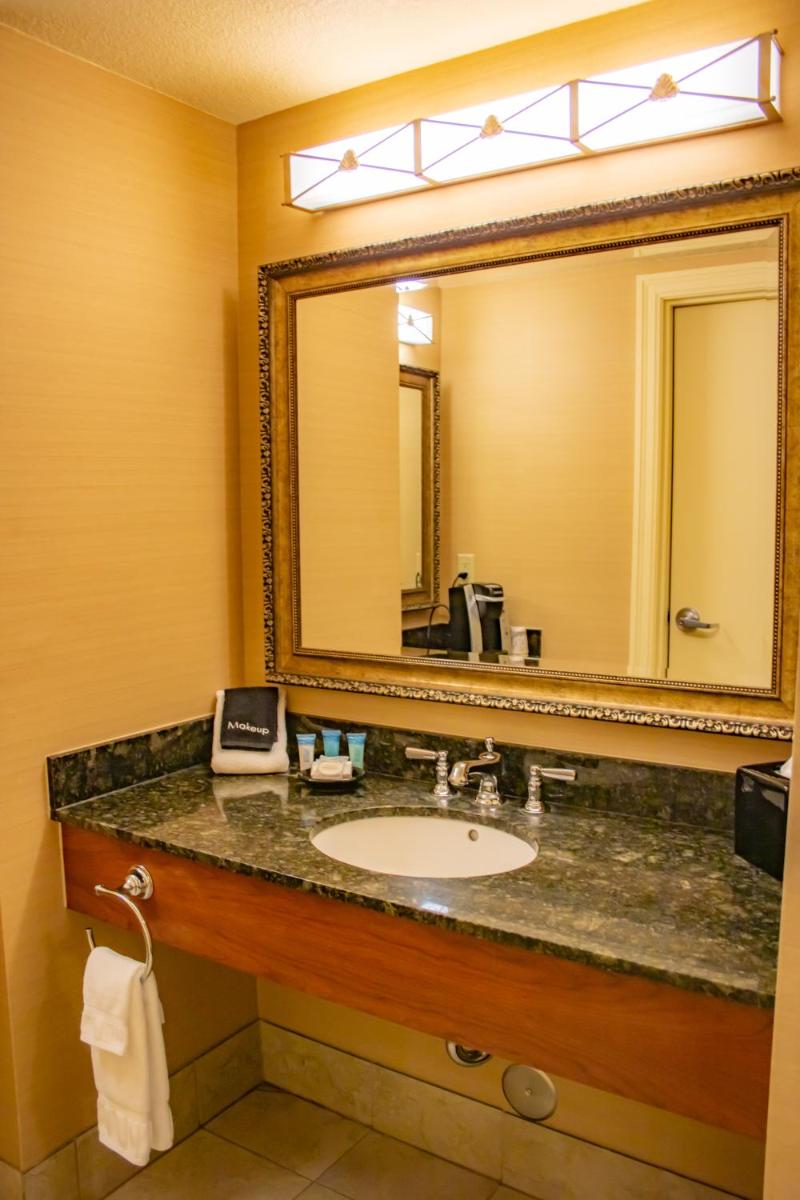 Three Rivers Casino Resort - Housity