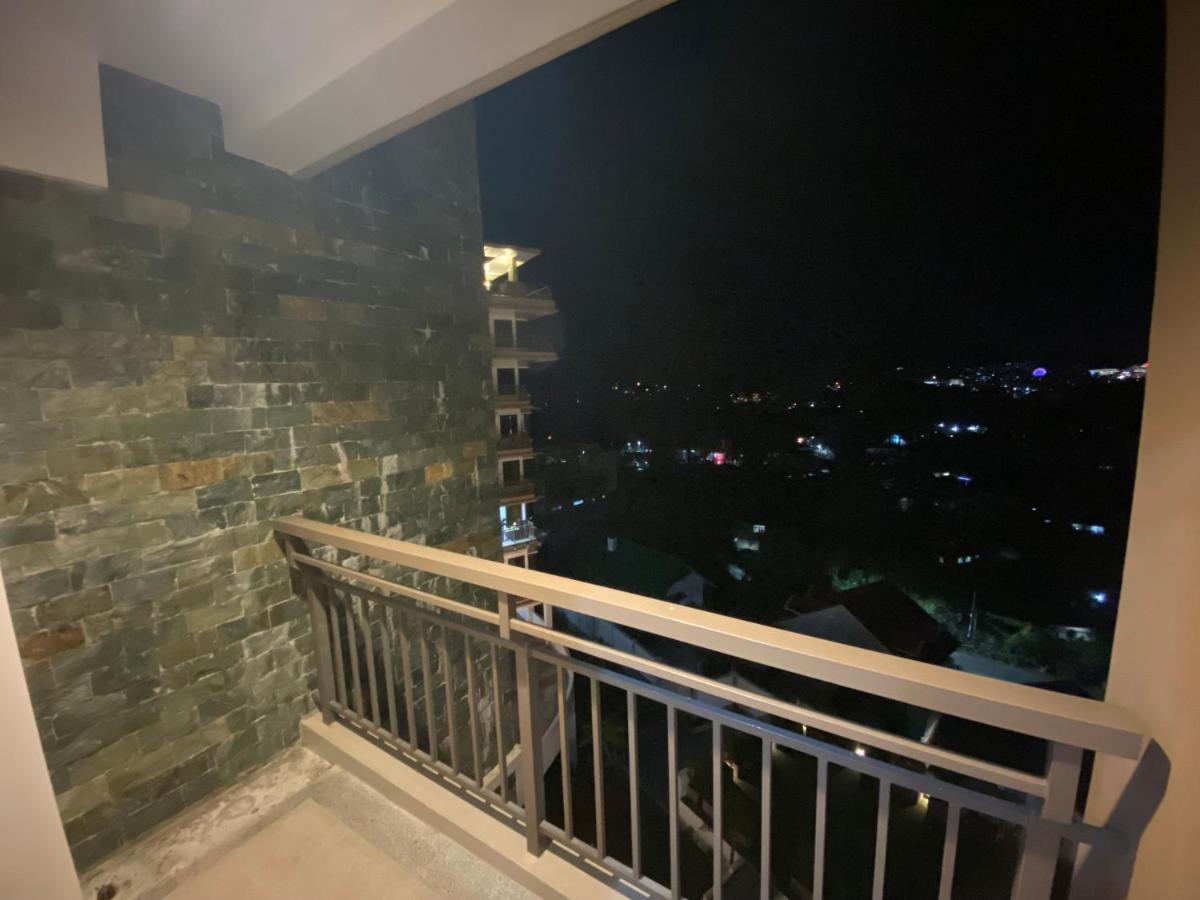 Rosarich Homestay - Bristle Ridge Residences - Housity