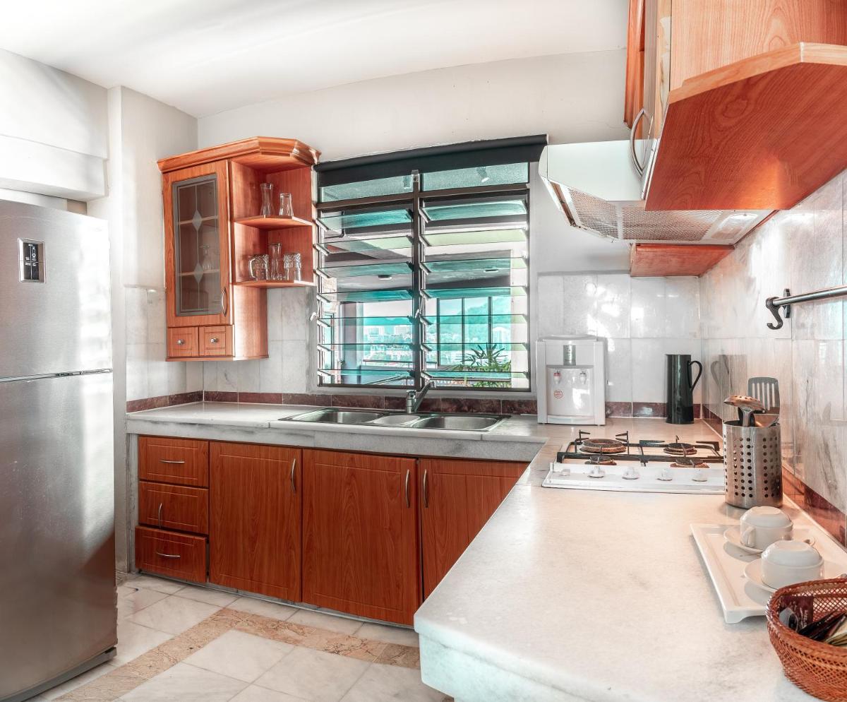 Century Bay Private Residences - Housity