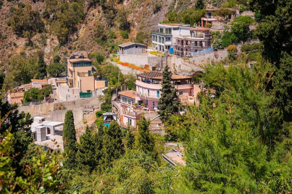 Chalet vista mare a Taormina con parcheggio Paolone House - Housity