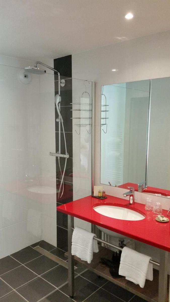 Salle de bains dans l'établissement Loire & Sens