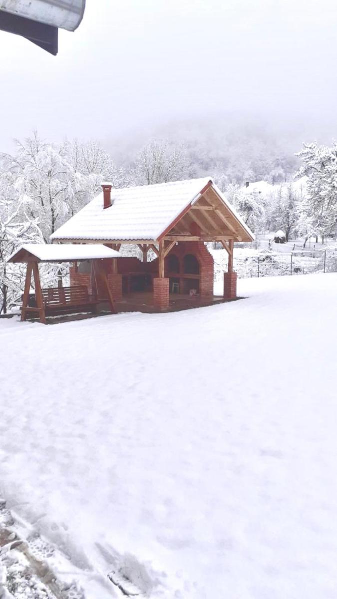 Pensiunea La Buru - Housity