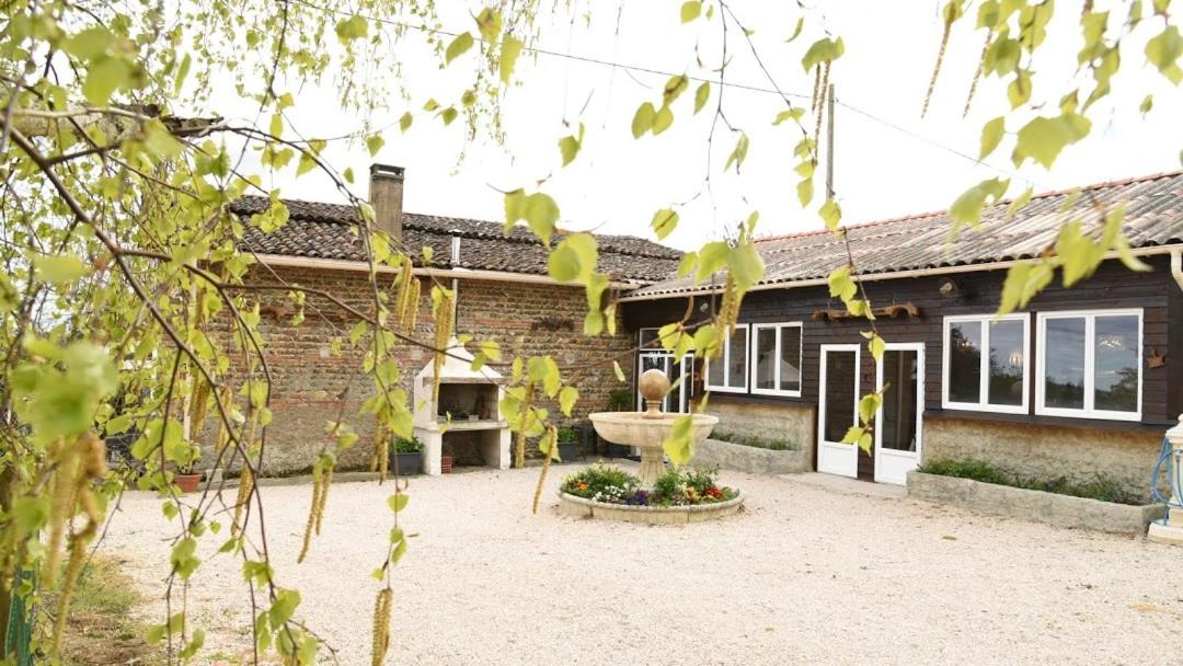 La ferme d'Odette Gîte et salle de reception - Housity