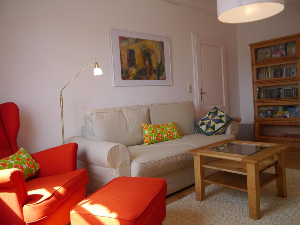 Haus Vincent Stralsund Ferienwohnungen mit eigenen Parkplätzen - Housity