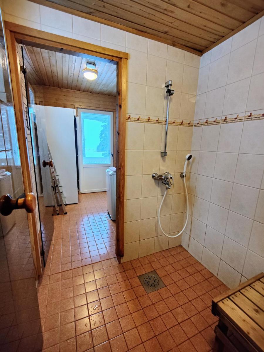 Lake Cottage Jänisvaara - Housity