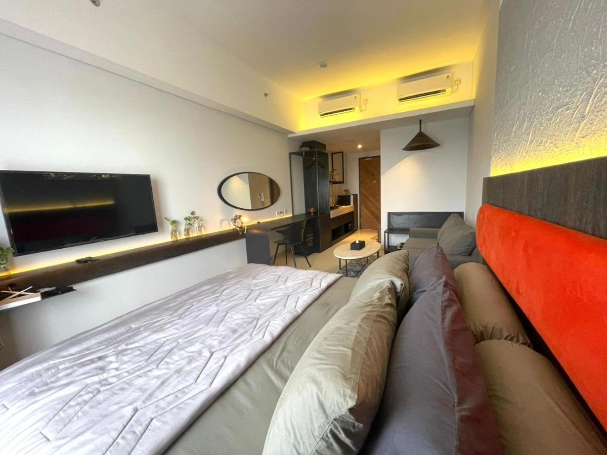 Ruby Apartment #5 - Housity