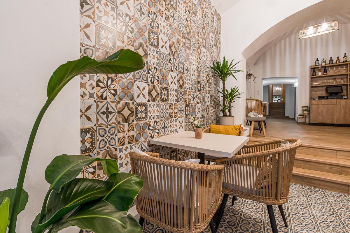 Apartmany Kolegium - Housity