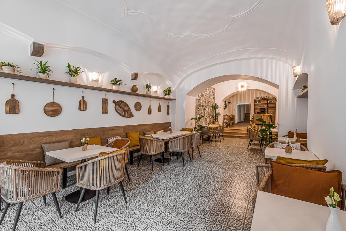 Apartmany Kolegium - Housity