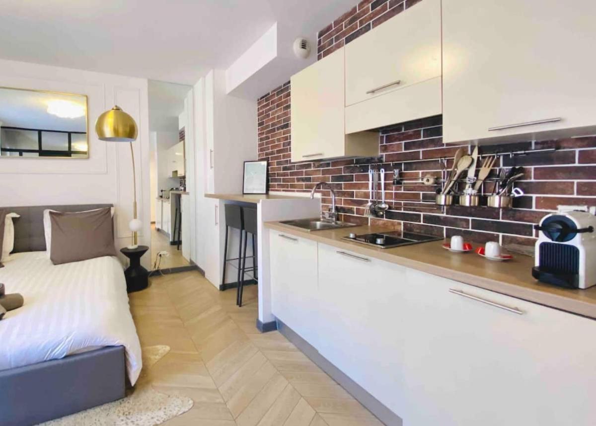 Suitetrails - Beautiful Fully Renovated Centrally Located Studio