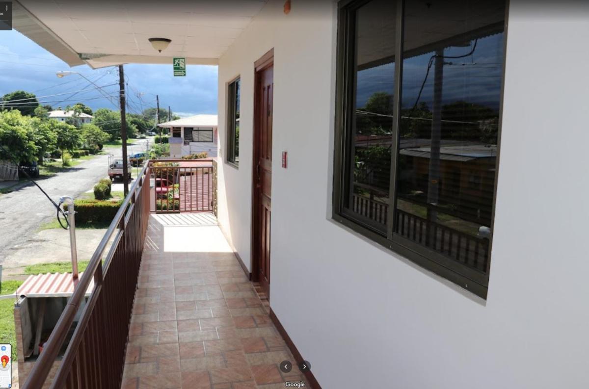 Hospedaje J.R - Housity