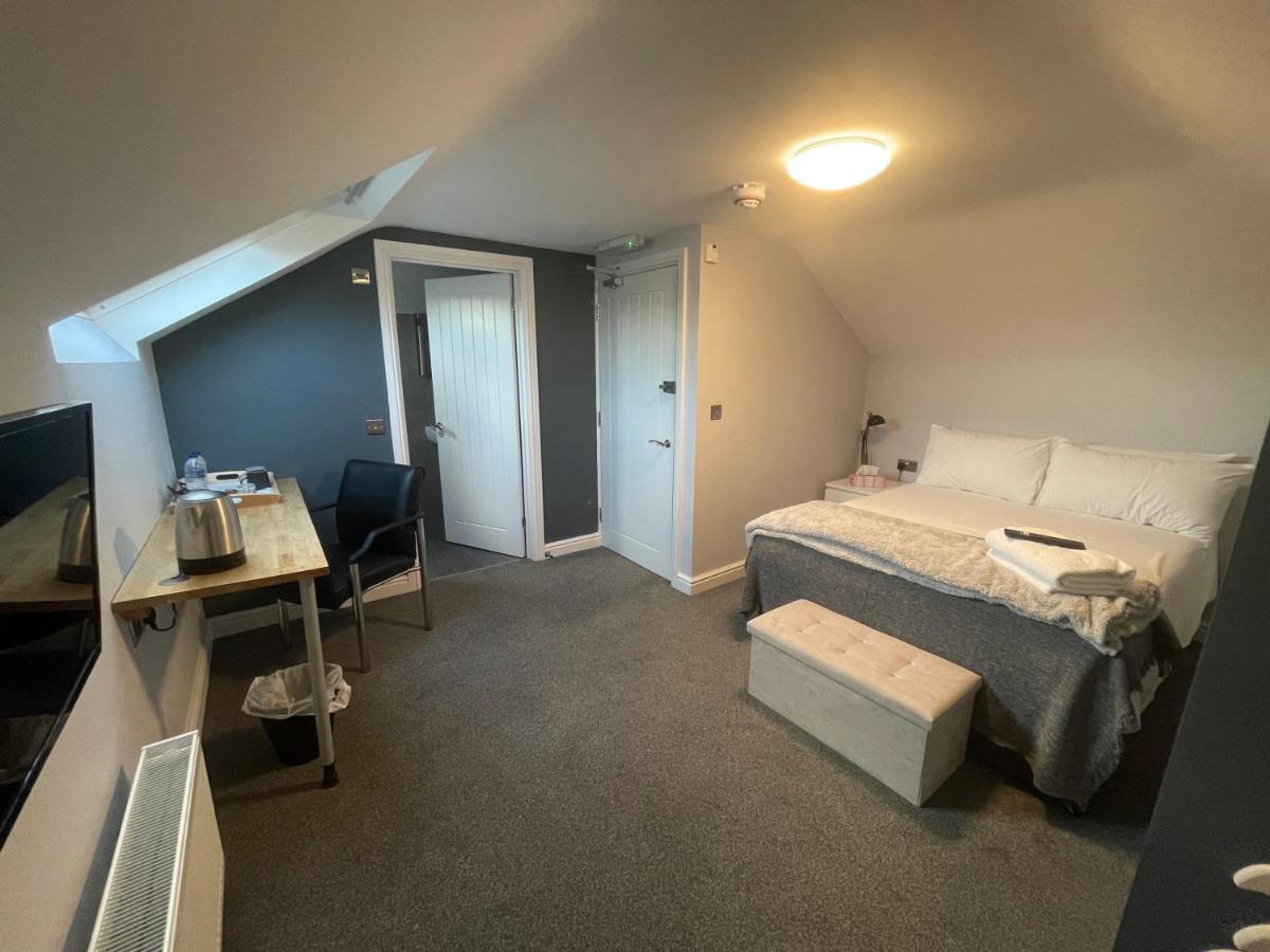 Arlan House, Central Basingstoke Hotel - Housity