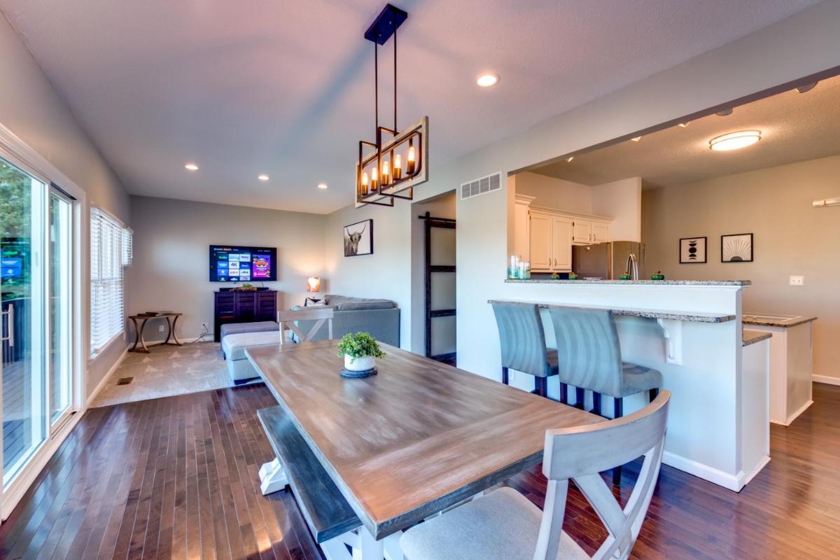Riverfront Oasis: 5 min to DT Cincinnati - Housity