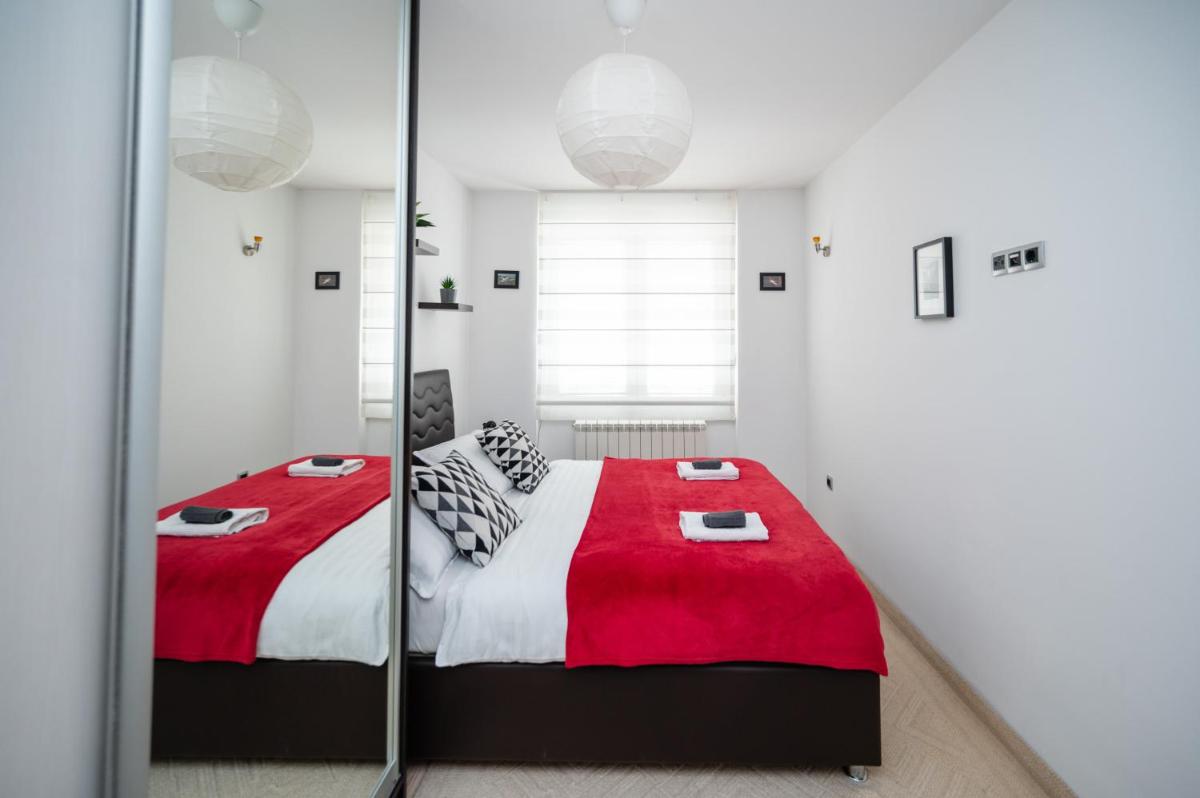 Bright 1BDR Apartment in the City Center - Housity