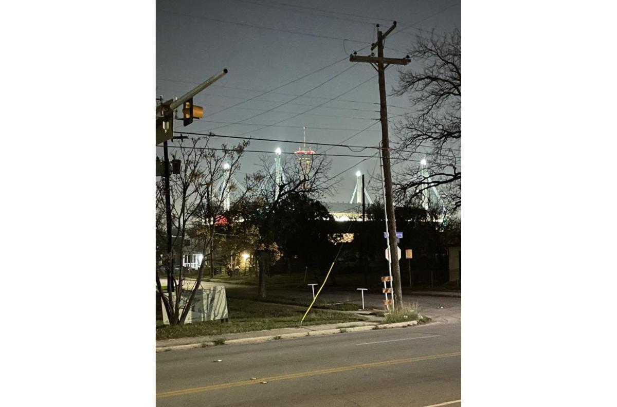 Wonderful 3 BR 2 BA Near Downtown - Housity
