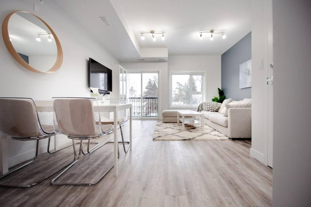 Upscale 2 bedroom Townhouse near Univ of Manitoba - Housity