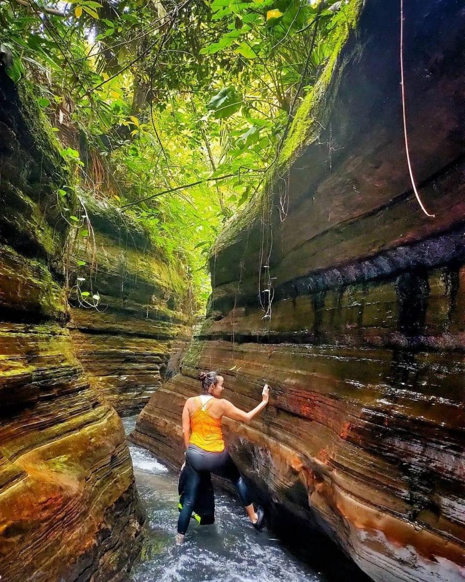 CURUG PUTRI CARITA - Housity