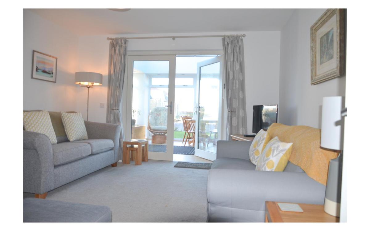 COASTAL COTTAGE ideal for golf, walking and cycling - Housity
