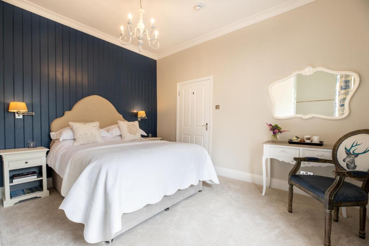 Baskerville House - Housity