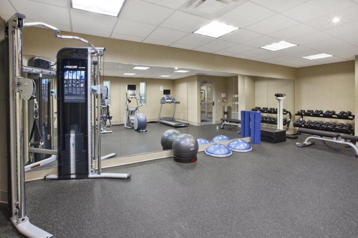 Holiday Inn Columbus Dwtn-Capitol Square, an IHG Hotel - Housity