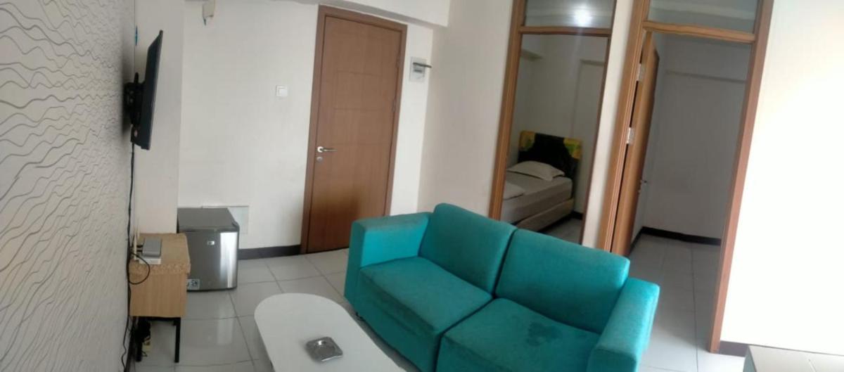 Cinere Resort Apartment by Celebrity Room - Housity