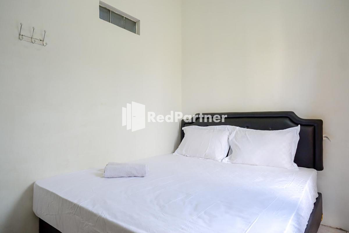 Suitetrails - Pringgondani Guest House At Pandanaran Hills Semarang