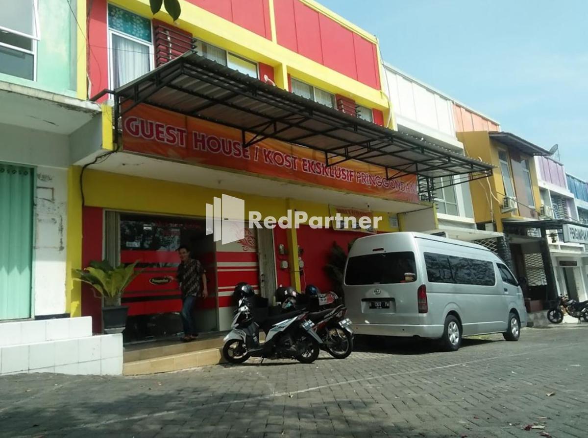 Pringgondani Guest House At Pandanaran Hills Semarang - Housity