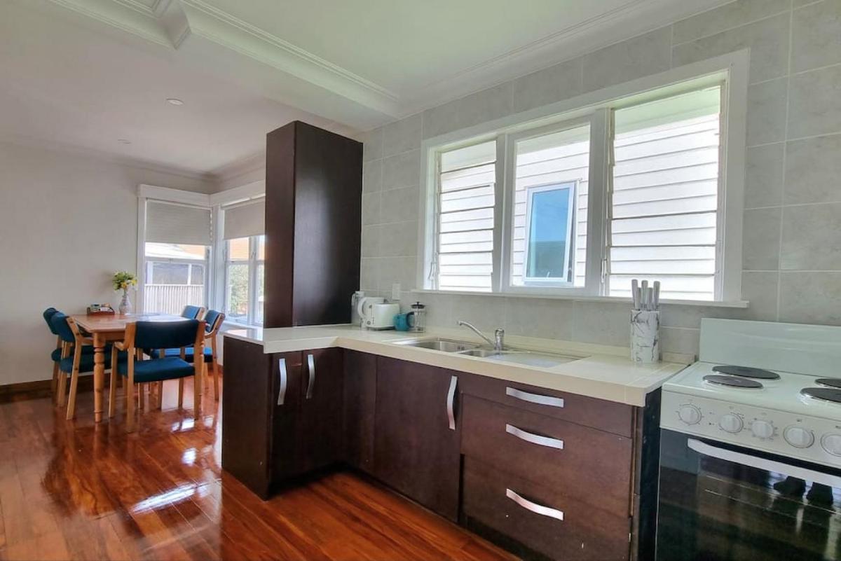 Family Gem in Hillsborough with Free Parking - Housity