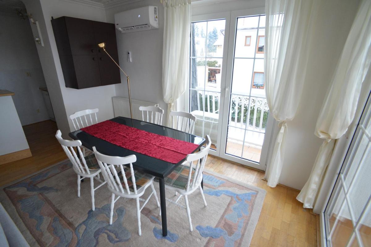 Apartment near Lake in Pilsen - Housity