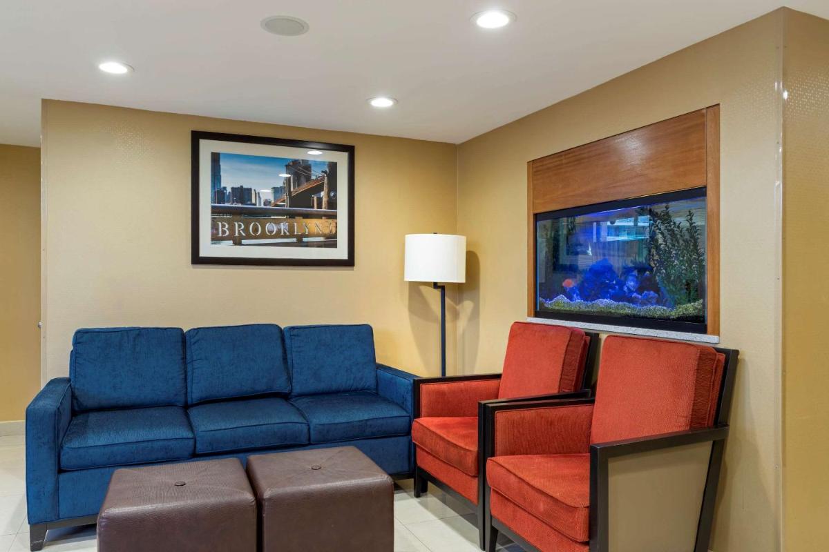 Comfort Inn Brooklyn - Housity