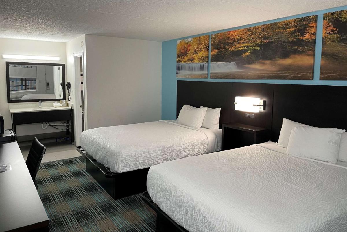 Days Inn by Wyndham Calhoun GA I-75 and US-41 - Housity
