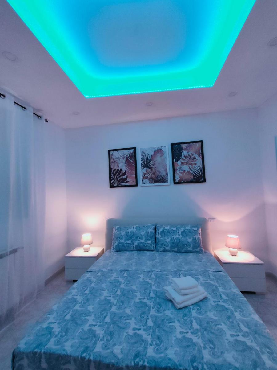 Leni's House - Housity