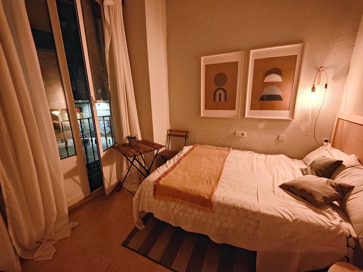 Corredera Rooms, no llegadas después de las 21h - Housity
