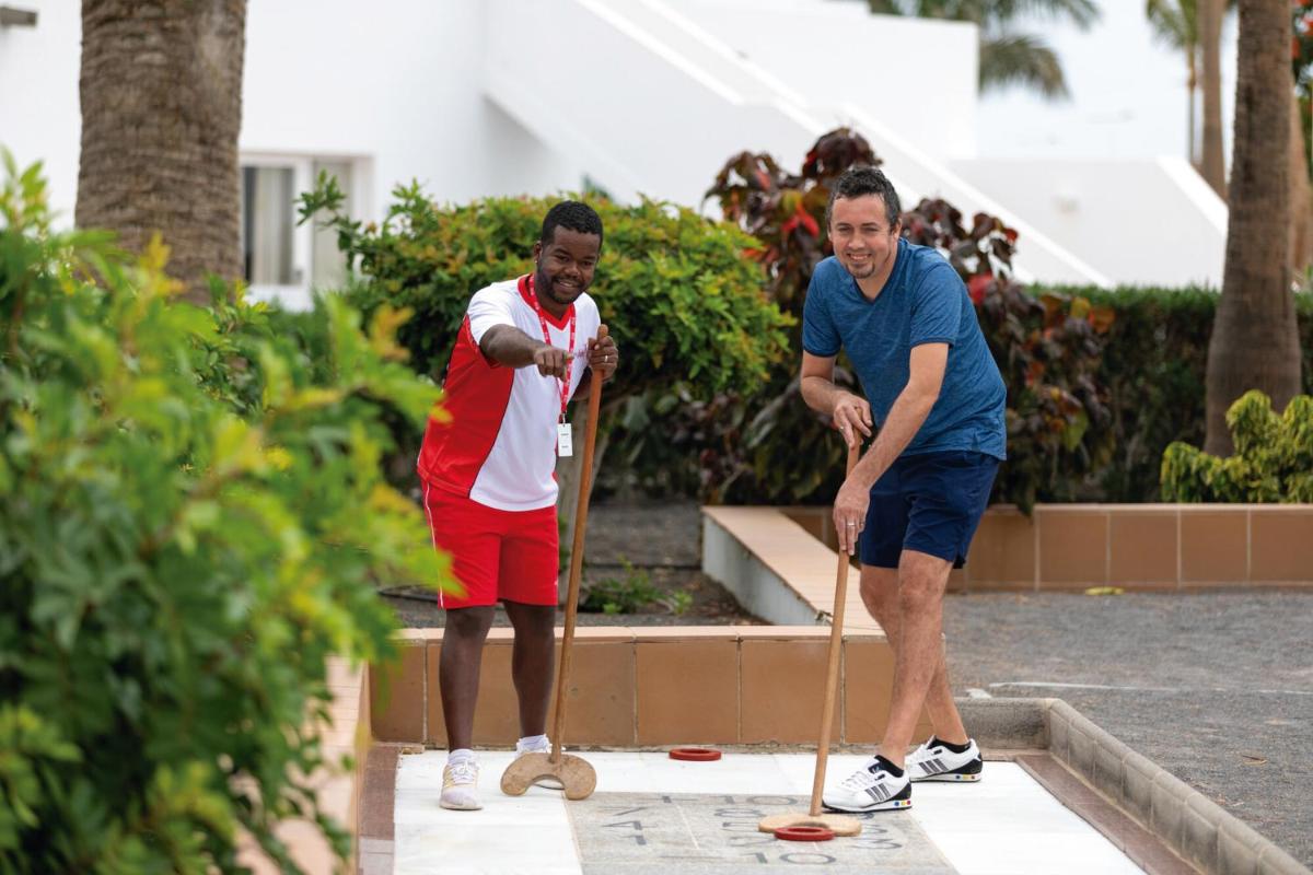 Clientes alojados en Hotel Riu Paraiso Lanzarote - All Inclusive