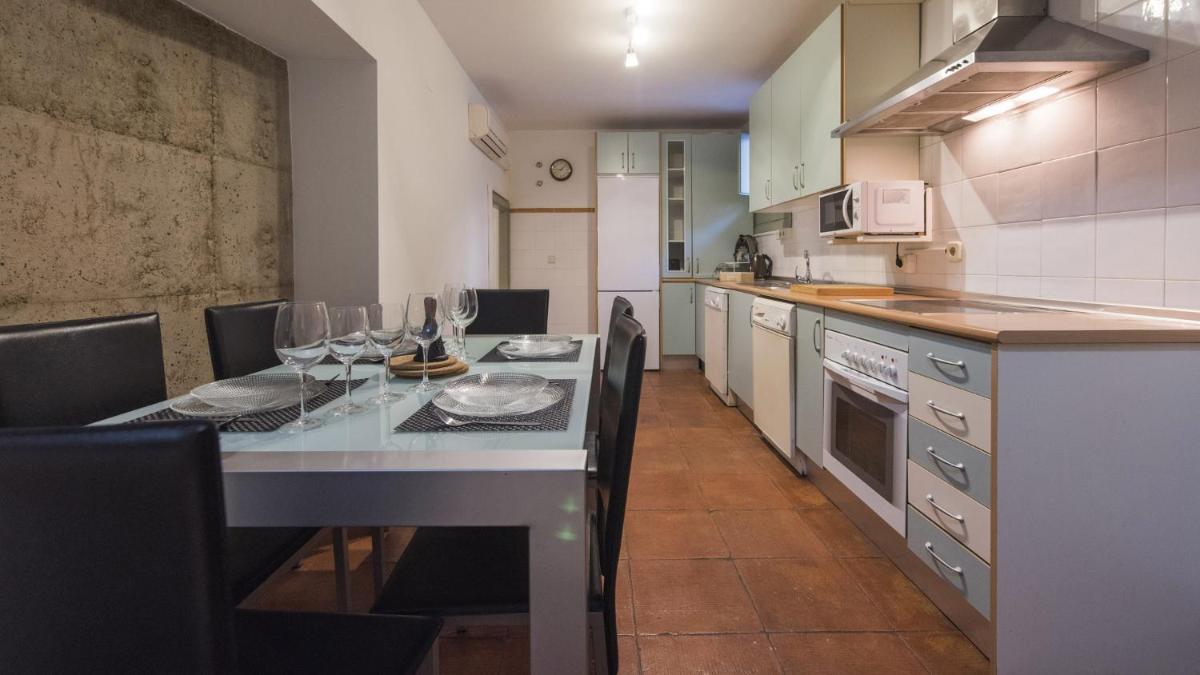 La Hospedería de los templarios - Apartamentos Aloha Toledo - Housity