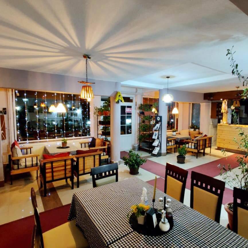 Hotel Rudi - Housity