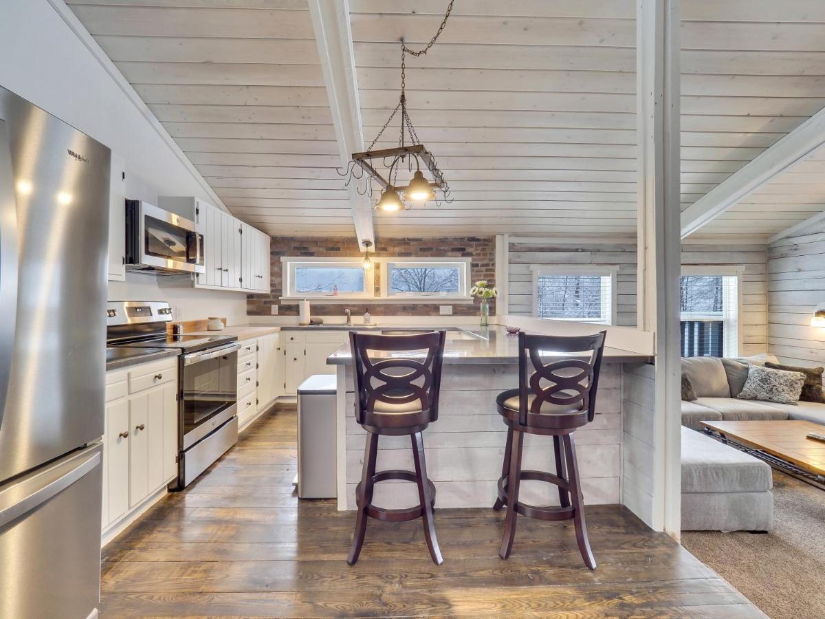 Springbrook Hideaway - Housity
