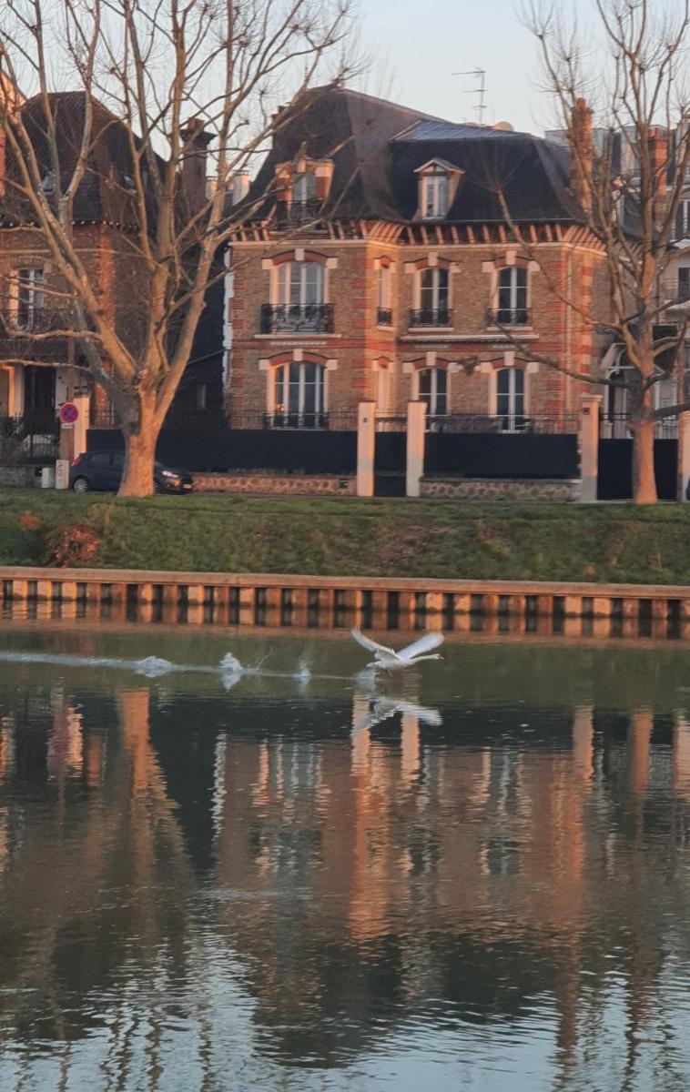 Maison d'hôte Disney Les Flolies du Bord de Marne - Housity