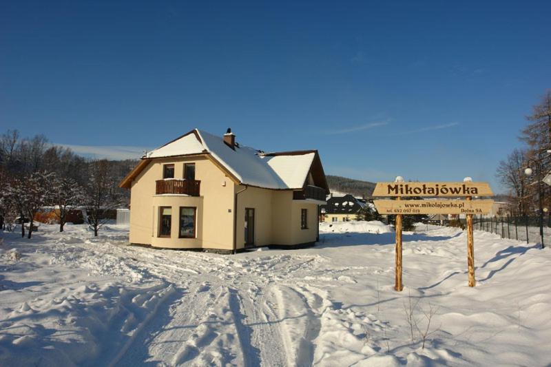 Mikołajówka - Housity