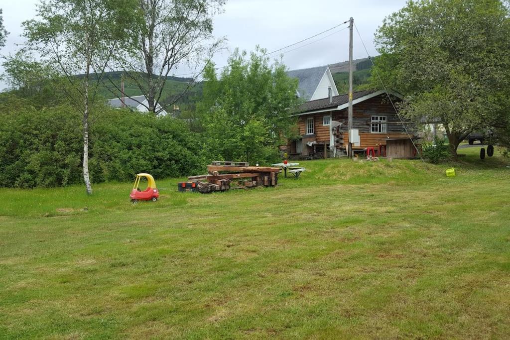 Pine Cabin, Strathyre. A cosy escape from it all. - Housity