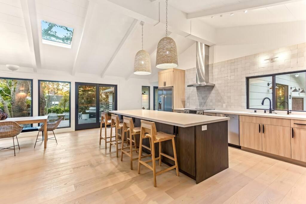 Four Winds Carmel - Housity