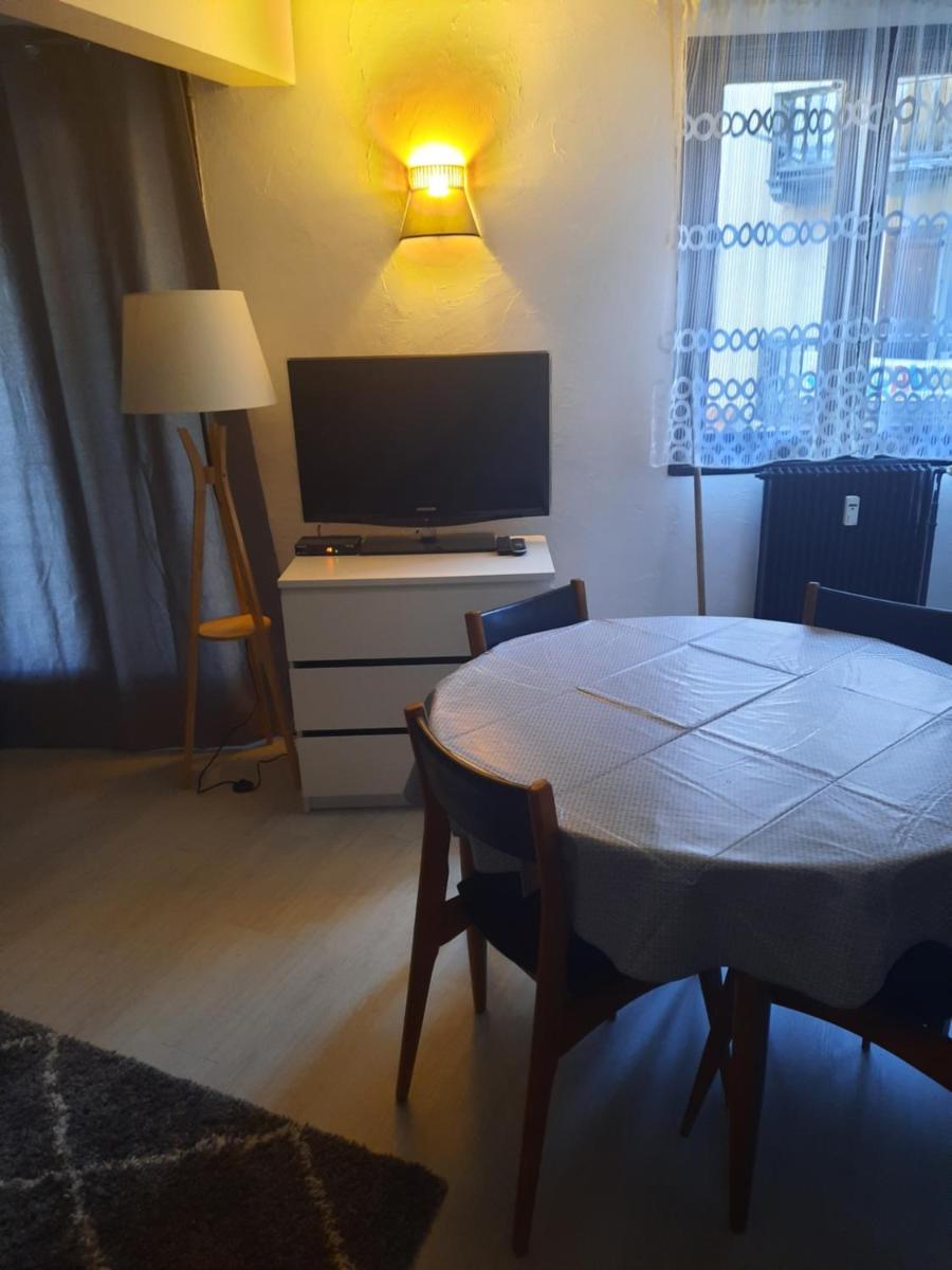 Studio rénové au cœur du village - Housity