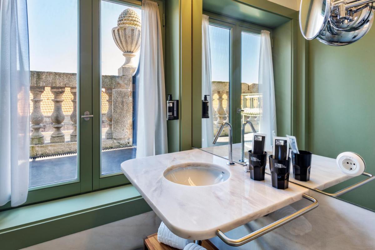 One Shot Aliados Goldsmith 12 - Housity