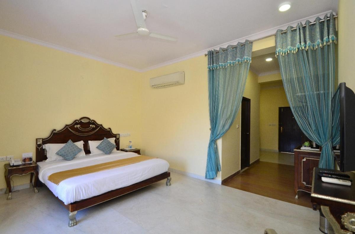 Aaram Baagh - A Luxury Nature Resort - Housity