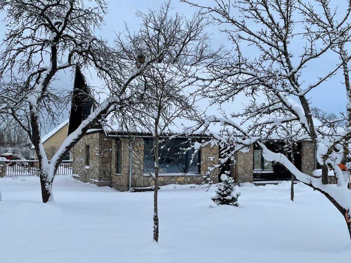 Vasarnīca - Housity