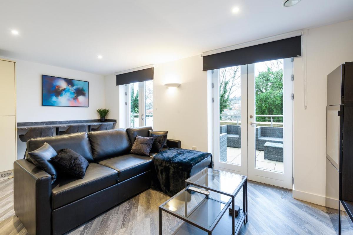 The Cooper - Housity