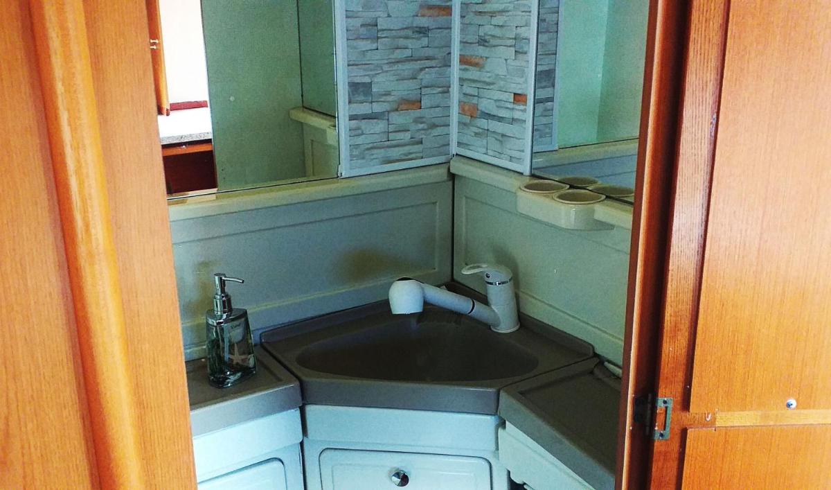 Domik vtoroe dykhanie - Housity