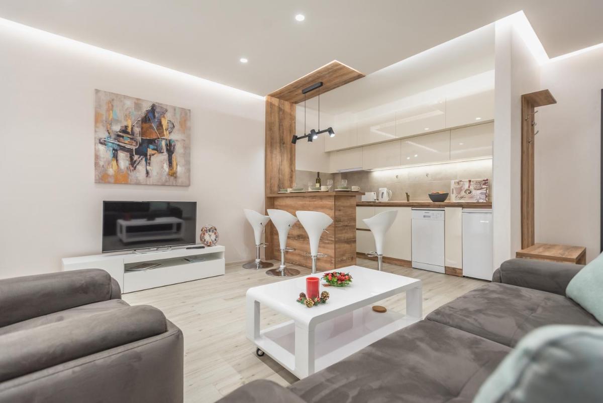 Apartment Ekatarina - Housity
