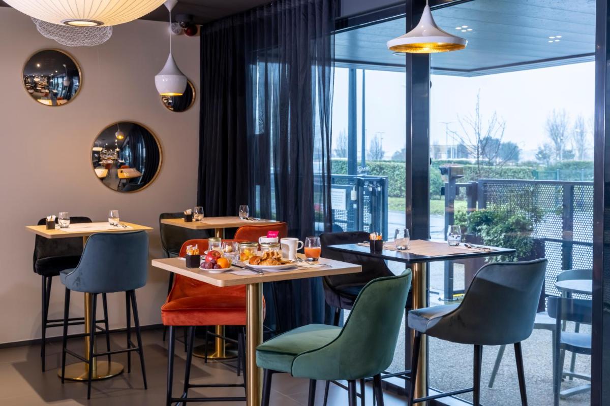 Nourriture dans l'hôtel ou à proximité