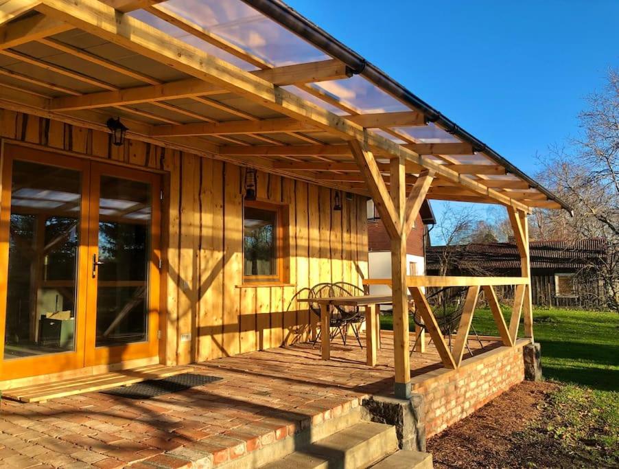 Rīga Mangalsala Cottage with sauna - Housity